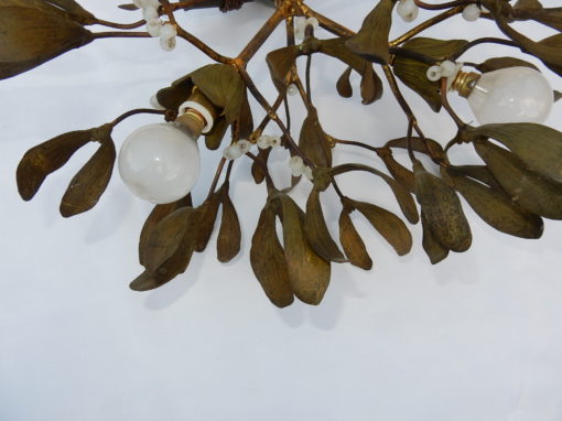 1900 ′ Art Nouveau Bronze Mistletoe Ball Chandelier has 3 Lights 40 x 45 cm Sockets In The Shape Of Tulips - Image 4