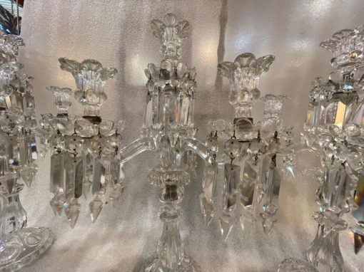 1950′ Série de 3 Chandeliers 3 Branches Socles Perlés Et Signés En Relief BACCARAT – Image 11