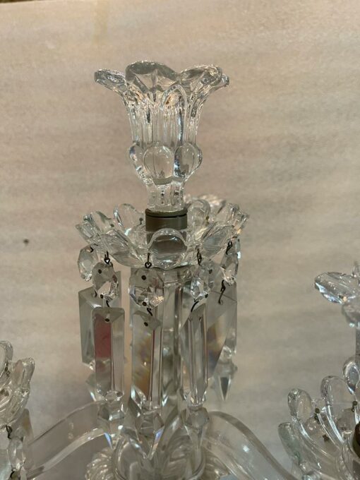 1950′ Série de 3 Chandeliers 3 Branches Socles Perlés Et Signés En Relief BACCARAT – Image 5