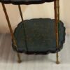 1950/70′ Guéridon Maison Baguès Décor Bambou en Bronze Doré Avec Plateaux Laque de Chine Vert/Bleu Et Or 40X40 H59Cm – Image 10