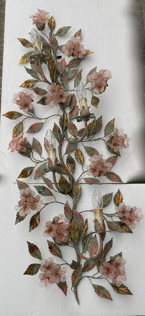 1970 ′ Wall Lamp in Painted Metal And Murano Crystal Flowers H 107 X 40 cm