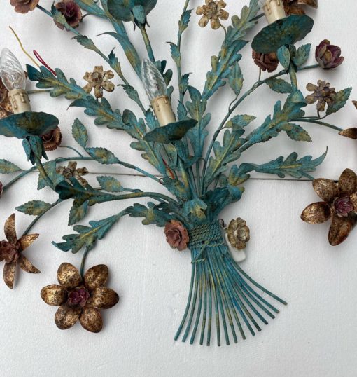 1970 ′ Wall Lamp in Painted Metal Decorated with Wreath of Flowers H 85 X 80 cm - Image 6