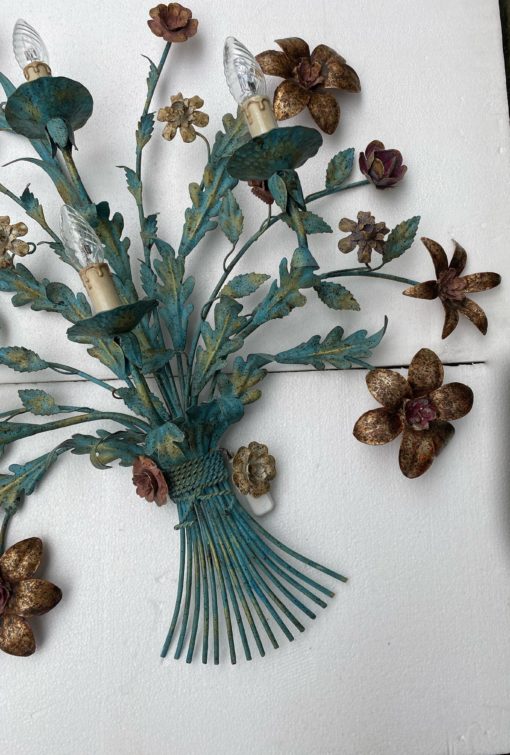 1970 ′ Wall Lamp in Painted Metal Decorated with Wreath of Flowers H 85 X 80 cm - Image 5