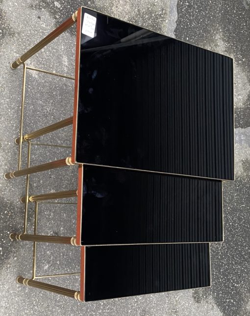 1970′ Tables Gigognes Maison Baguès, 3 Plateaux Miroir Noir et Montants Cannelés – Image 2