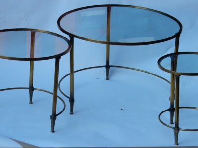 1950/70 Série de Tables Gigognes Rondes Maison Ramsay de Style en Laiton