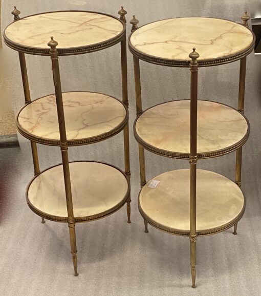 1970' Pair Of Pedestal Tables Or Round Stands Gilt Bronze And Onyx 3 Trays Maison Jansen, Baguès Or Charles ∅ 40 H 81 cm