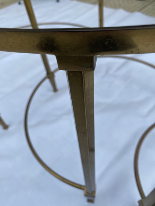 1950/70 Série de Tables Gigognes Rondes Maison Ramsay de Style en Laiton – Image 10