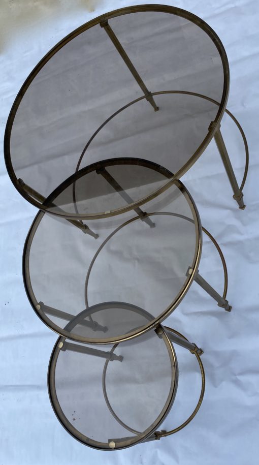1950/70 Série de Tables Gigognes Rondes Maison Ramsay de Style en Laiton – Image 5