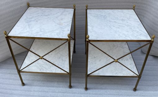 1950/70' Paire De Bouts De Canapés en Laiton à 2 Niveaux Maison Baguès Plateaux Marbre Blanc Veiné 42 X 50 X H 54 cm – Image 3