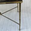 1950′ Table Maison Baguès Ou Maison Jansen Décor Bambou en Bronze Doré Avec Plateau Laque de Chine Aux  Oiseaux Et Fleurs  42 X 56 X H 45 CM – Image 7