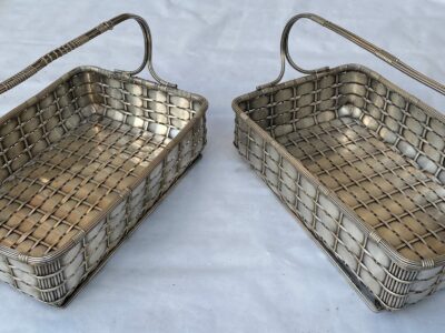 1900 'Pair Of Presentation Baskets In Silvered Metal From Parisian Palace