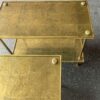 1950/70′ Paire De Bouts De Canapé Rectangulaires Maison Baguès Laiton et Bronze Plateaux Feuilles d or Fixées Sous Verre 61 X 31cm – Image 9