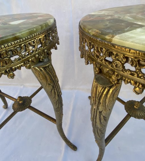 1970′ Pair of Gilt Bronze Stands LXV Style Onyx Marquetry Trays H 46, Ø 37 cm - Image 4