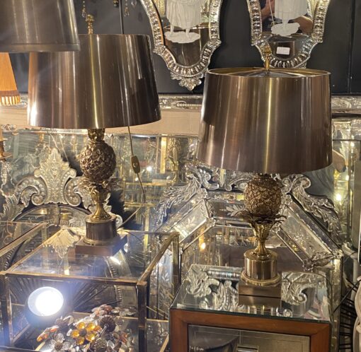 1950/70 Paire De Lampes  à l’Ananas en Bronze, Abat-jour en Laiton, Signée Charles & Fils Made In France ,Modéle Unique De Commande – Image 3