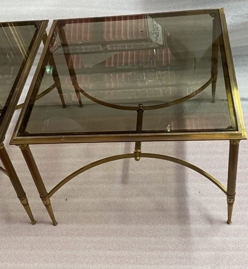 1950/70′ Paire de Bouts de Canapés Bronze , Plateau Verre Fumé  Maison Charles 65 X 65 cm – Image 4