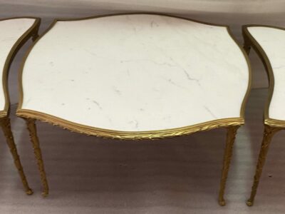 1970′ Tripartite Table Maison Charles Crossbow, Jansen Or Baguès Decor Palm Tree Gilt Bronze With White Marble Tops