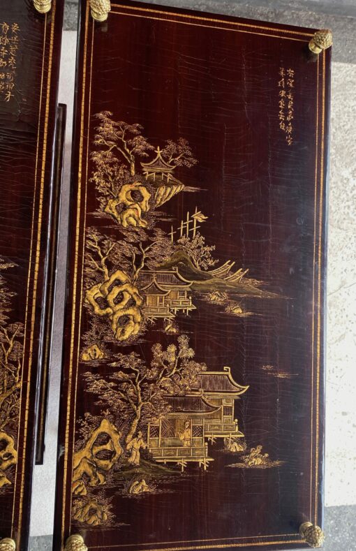 1950′ Paire de Tables Maison Baguès Décor Bambou en Bronze Doré Avec Plateaux Laque de Chine 65 X 32,5 X H 59 cm (réservé) – Image 5