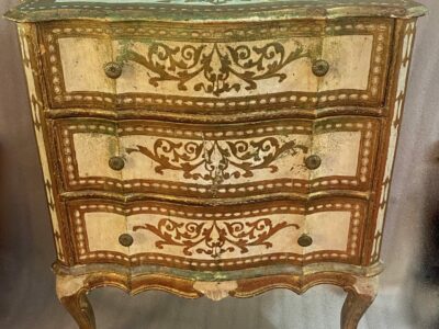 1970′ Crossbow Commode 3 Drawers Golden Wood Italian Renaissance Style 78 X 32 X H 78 cm