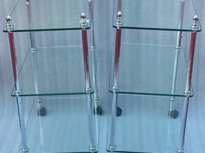 1970/80 ′ Pair Of Shelves On Wheels With 3 Levels in The Style of Maison Baguès Chromed Brass And Glass 32 x 28 X H 67 cm