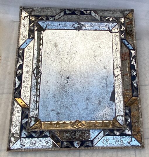 1970/80  Miroir Venise Style Louis 14 Avec Ornements En Verre Bleu 94 X 82 cm – Image 10