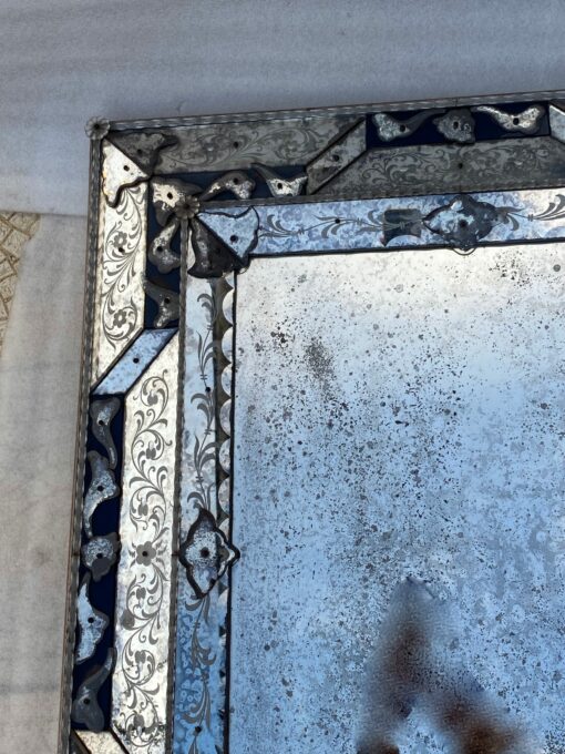 1970/80  Miroir Venise Style Louis 14 Avec Ornements En Verre Bleu 94 X 82 cm – Image 8