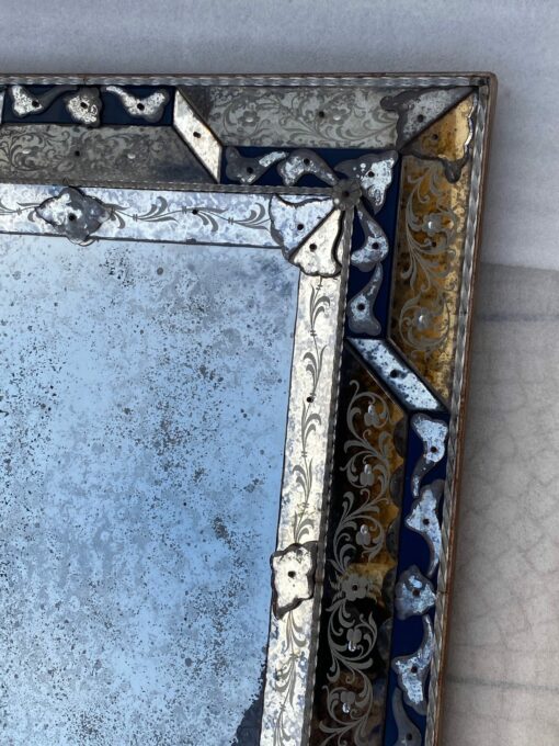 1970/80  Miroir Venise Style Louis 14 Avec Ornements En Verre Bleu 94 X 82 cm – Image 7