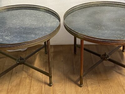 1950/70′ Pair Of Round Coffee Tables In Patinated Bronze Style L XVI, Ø 60 H 39/41 cm