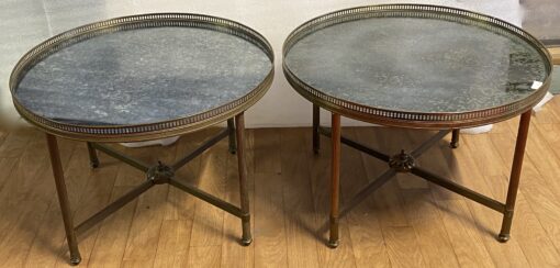 1950/70′ Pair Of Round Coffee Tables In Patinated Bronze Style L XVI, Ø 60 H 39/41 cm