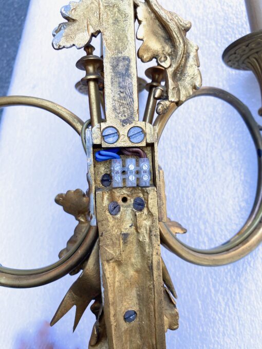 1900′ Paire d’ Appliques Style Louis 16 Bronze Doré Aux Cors De Chasse Signée Jansen – Image 9