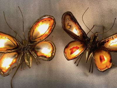 1970’ Couple Of Butterfly Sconces In Bronze Or Brass, Duval Brasseur Or Isabelle Faure, 4 Bulbs, Agate Wings: 33 X H 28 and 38 x H 33 cm