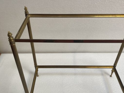 1950/70' Bout De Canapé Rectangulaire Maison Bagués Laiton et Bronze Plateaux Feuilles d or Fixées Sous Verre et Avec Flammes Olympiques 64 X 29 cm – Image 10