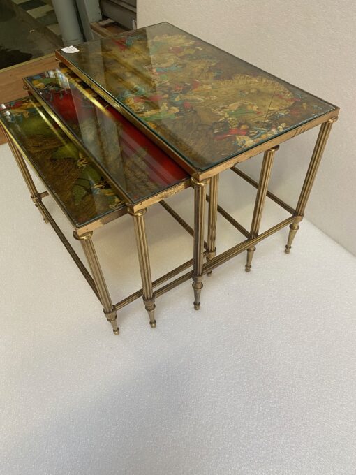 1950′ Series Of 3 Nesting Tables With Mongol Warrior Paintings Maison Baguès In Gilt Bronze, 3 Trays - Image 4