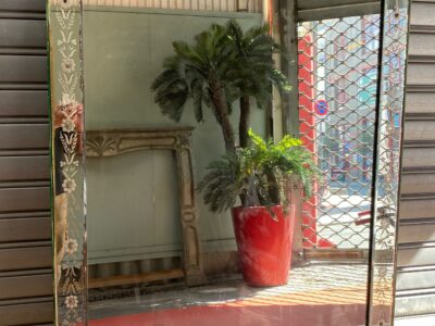 1900/20′ Venice Flower Mirror 161 x 120 cm