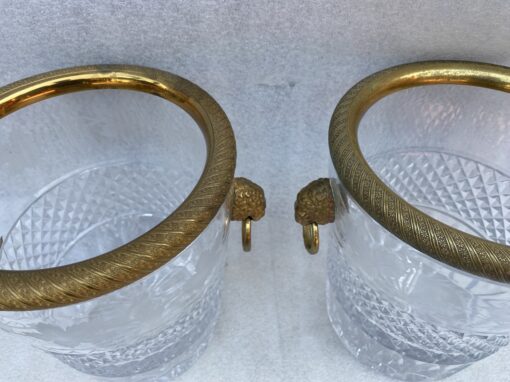 1950-70′ Paire De Seaux à Champagne Cristal St Louis Gravé Aux Attributs de la Vigne et Bronze Doré Aux têtes de Lion – Image 5