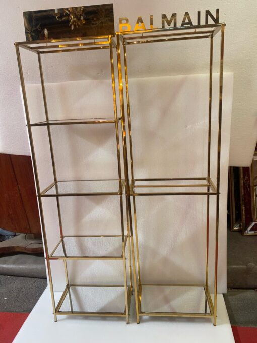1970′ Paire D' Étagères En Laiton Doré  à 4 Niveaux Pierre Balmain Plateaux Metacrylate 25 X 46,5 H 156 cm – Image 18