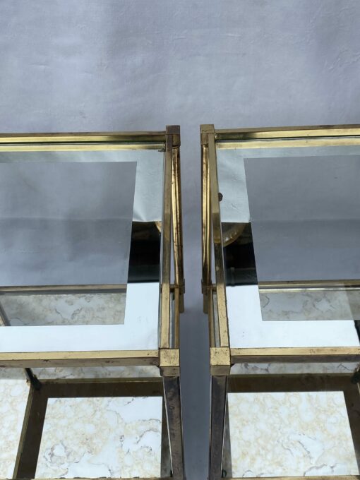 1970′ Pair Of Ramsay End Tables In Brass With Aged Mirrors 33.5 X 33.5 X H 39.5 cm - Image 4