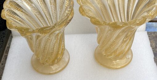 1970′  Vases  Similaires Torsadés Cristal Murano Avec Paillons D’ Or  Murano  H 26 et 24,5 cm – Image 2