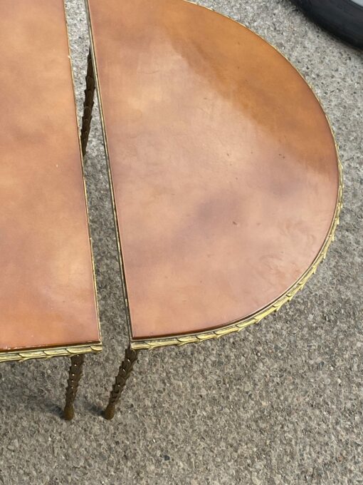 1970′ Table Tripartite Maison Charles Décor Palmier en Bronze Doré avec Plateaux Laqués 122 X 52 X H 42 cm – Image 12