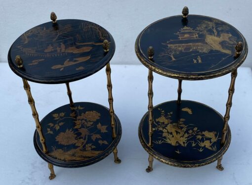 1970′ Paire De Guéridons Ou Similaires Style Maison Baguès Décor Bambou en Bronze Doré Avec Plateaux Laque de Chine (HOLD)
