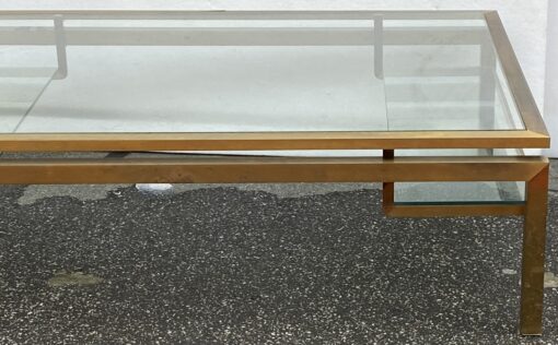 1970′ Table Basse Rectangulaire Guy Lefevre Pour Jansen En Laiton Et Vitres 127 x 88 cm H 38 cm – Image 2