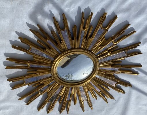 1970′ Miroir Soleil Ovale , Résine Dorée 83 x 67 cm – Image 6