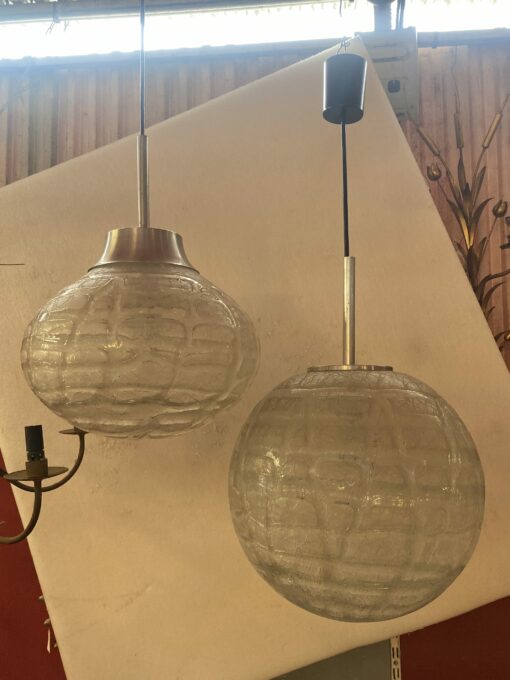 1970′ 2 Lustres Doria Leuchten Boule et Ovale  Verre Soufflé Design Venini Murano Ø 33 cm – Image 6