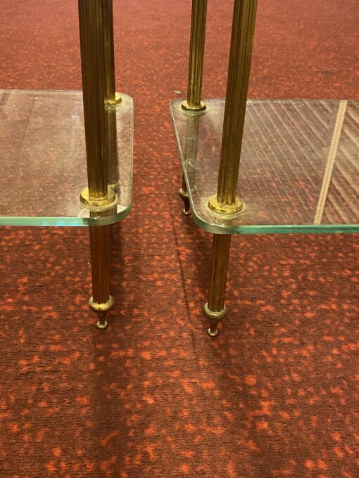 1970′ Pair Of Shelves At 3 Levels In The Style Of Maison Baguès Bronze And Glass 39 x 30 X H 84 cm - Image 3