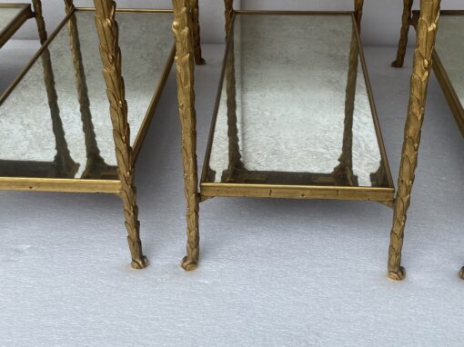 1970′ 2 Paires De Bouts De Canapé Maison Charles , Jansen Ou Baguès Décor Palmier en Bronze Doré avec Plateaux Miroirs Vieillis 71 X 32 X H 54 cm – Image 11