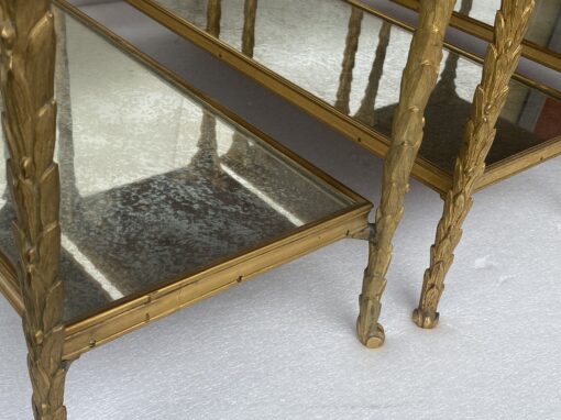 1970′ 2 Paires De Bouts De Canapé Maison Charles , Jansen Ou Baguès Décor Palmier en Bronze Doré avec Plateaux Miroirs Vieillis 71 X 32 X H 54 cm – Image 5