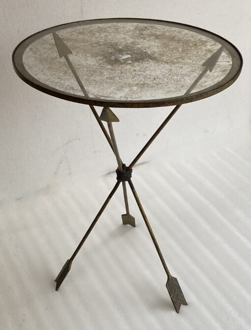 1950/70 ′ Vintage Wrought Iron Pedestal Table Decor In The Shape Of Arrows Jacques Adnet Style Diameter 49 cm