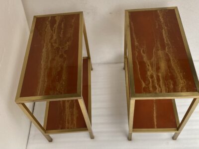 1970′ Paire De Bouts De Canapés à 2 Niveaux Maison Jansen Plateaux Laque Mélaminé Orange Avec Decors A L’Or 60 X 30 H 55 cm