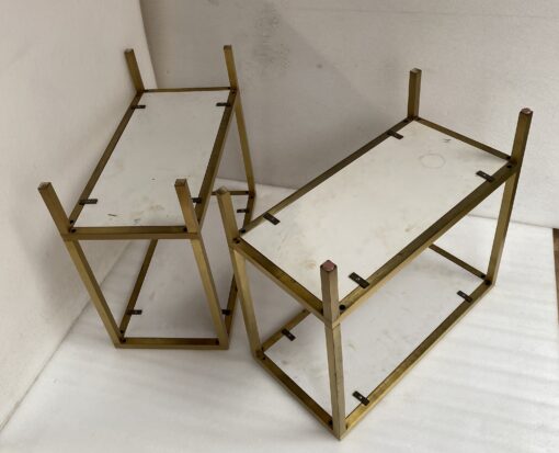 1970′ Paire De Bouts De Canapés à 2 Niveaux Maison Jansen Plateaux Laque Mélaminé Orange Avec Decors A L’Or 60 X 30 H 55 cm – Image 5