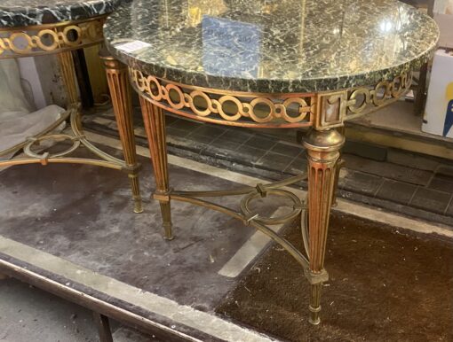1950/70 Gilt Bronze Pedestal Päir Tables Maison Jansen Or Maison Charles Sea Green Marble Top With Triangular Spacer ⌀ 65 cm H 59 cm - Image 2
