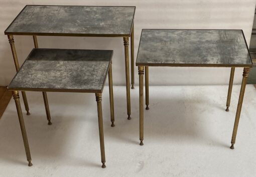 1970′ Set of 3 Maison Baguès Nesting Tables in Patinated Bronze,3 Aged Oxidized Mirror Tops 51 X 33 X H 42 cm - Image 2